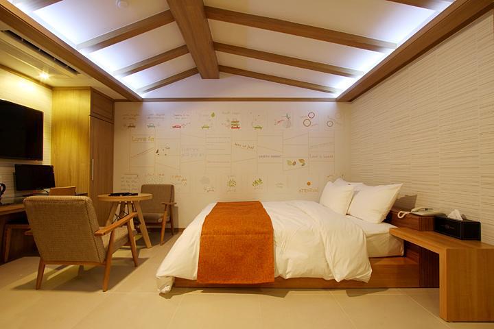 Suwon Orsay Business Hotel מראה חיצוני תמונה