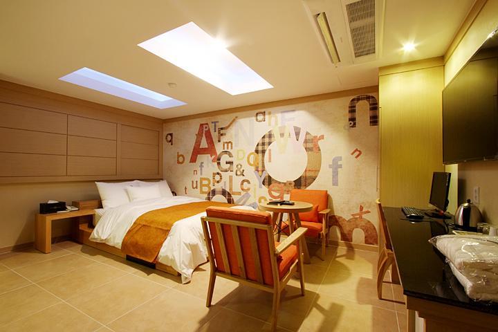 Suwon Orsay Business Hotel מראה חיצוני תמונה