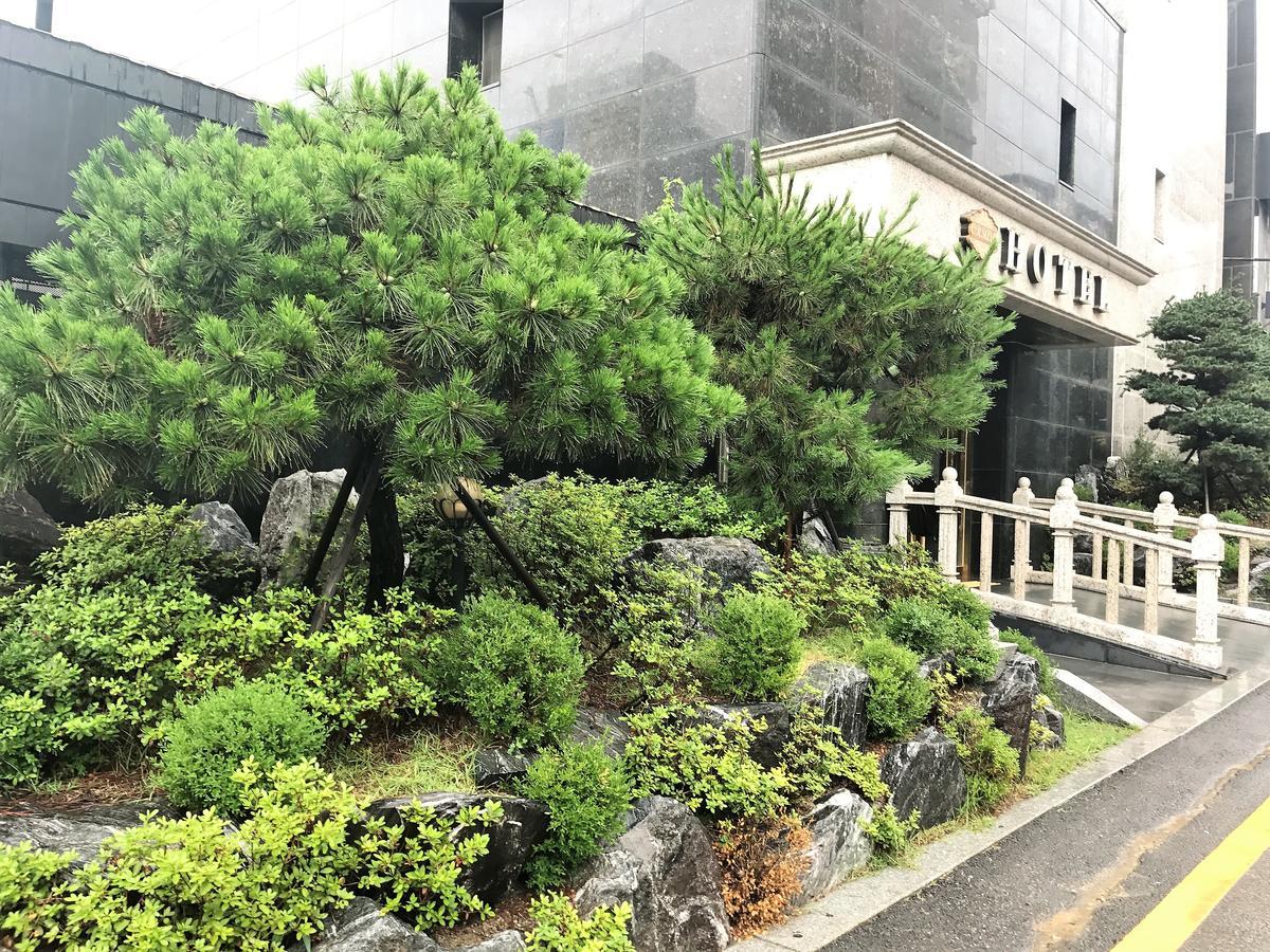 Suwon Orsay Business Hotel מראה חיצוני תמונה