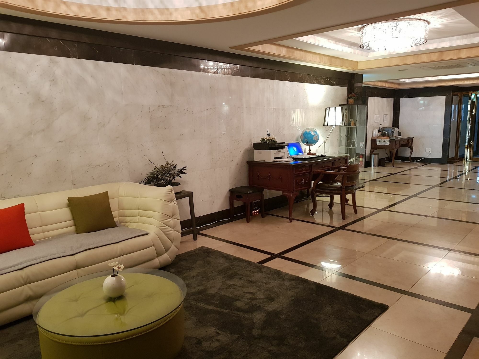 Suwon Orsay Business Hotel מראה חיצוני תמונה